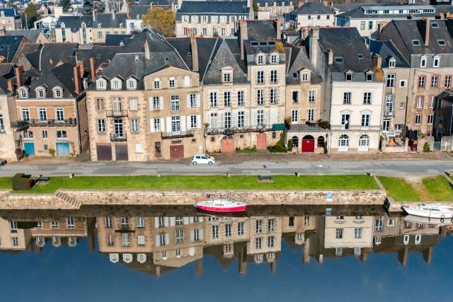 Maisons au bord de la vilaine
